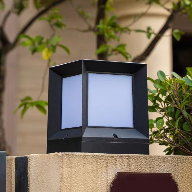 Rectangle Shape Pillar Lamp Metal Waterproof Outdoor Light for Garden