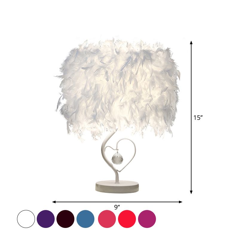 Mesa de estar de batería Lámpara de soporte de plumas de plumas simples en blanco/rosa/burdeos con marco de corazón y orbe de cristal