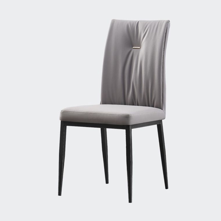 Moderne zeitgenössische Leder -Parsons -Stuhlseite Essstühle mit Metallbeinen