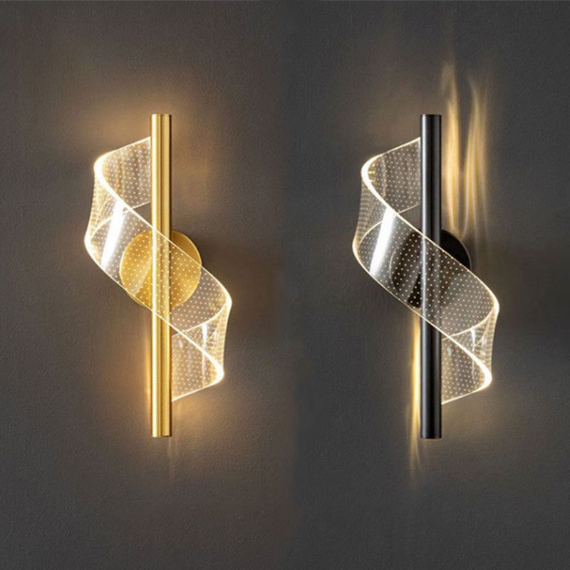 Modernism Single Wall Mounted Sconce LED Acrylic Wall Light in Black/Golden Finish