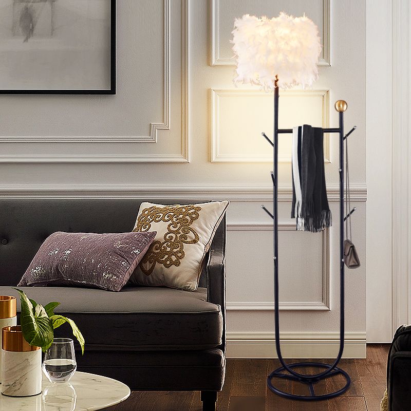 U-Shape Metallic Tree Floor Lighting Simplicity 1 Light Black/Gold Finish Stand Up Lamp with Feather Shade
