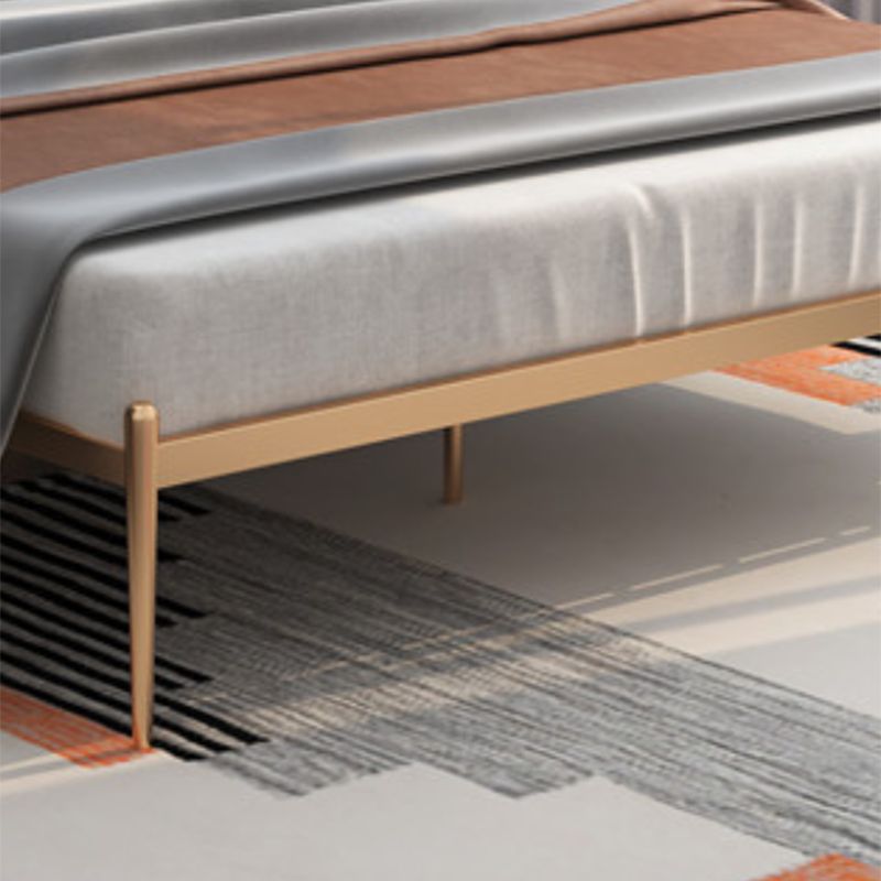 Glam Iron Open-Frame Bed with Spindle Headboard Solid Color in Gold