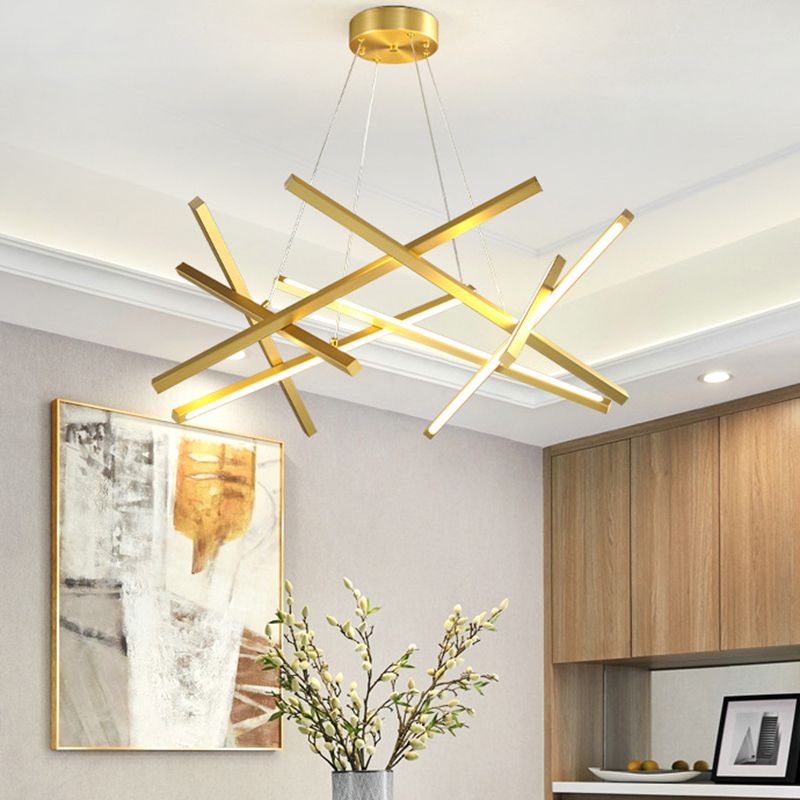 Lampada in metallo in metallo impilato Fun a sospensione a LED in stile moderno