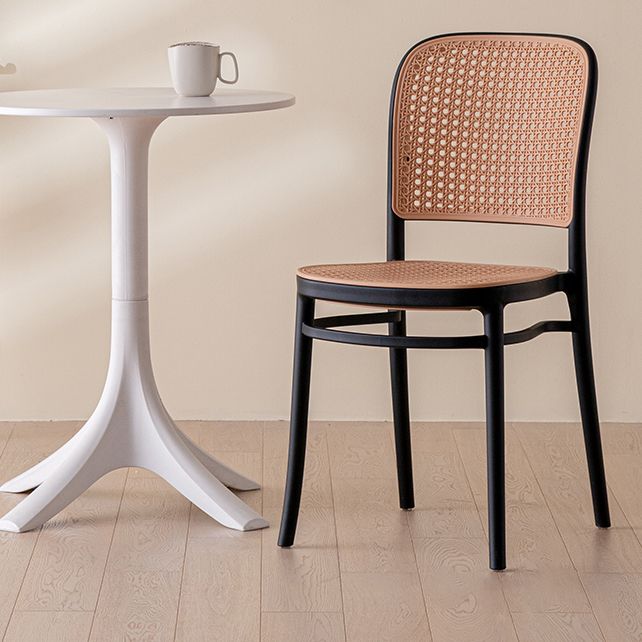 Silla sin brazos de comedor de plástico moderno, silla lateral de comedor con respaldo abierto para uso en restaurantes