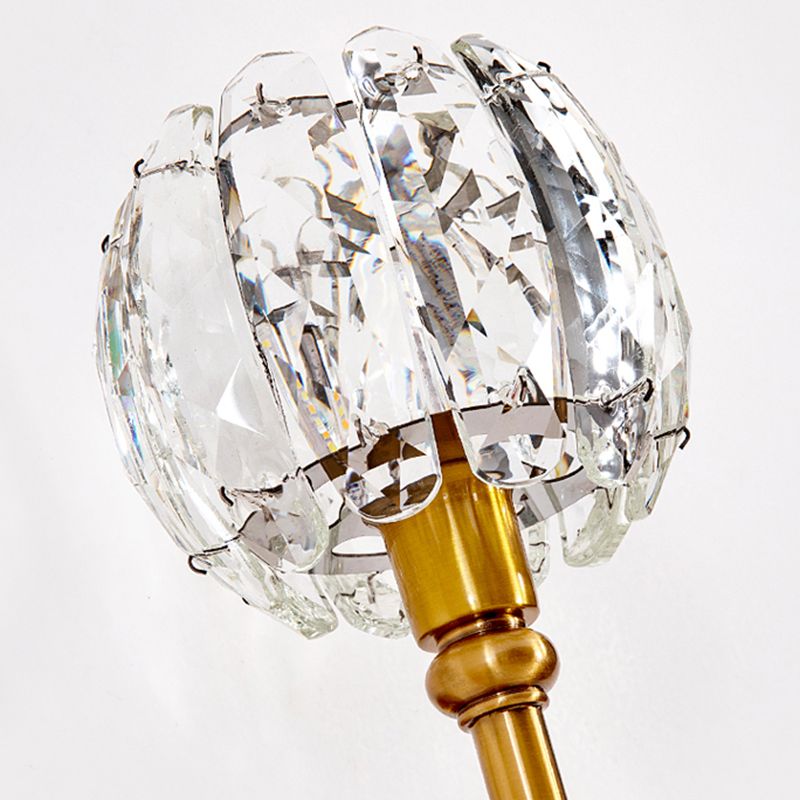 Nordic Style Metal Wall Light Globe Shape Wall Sconce with Crystal for Living Room