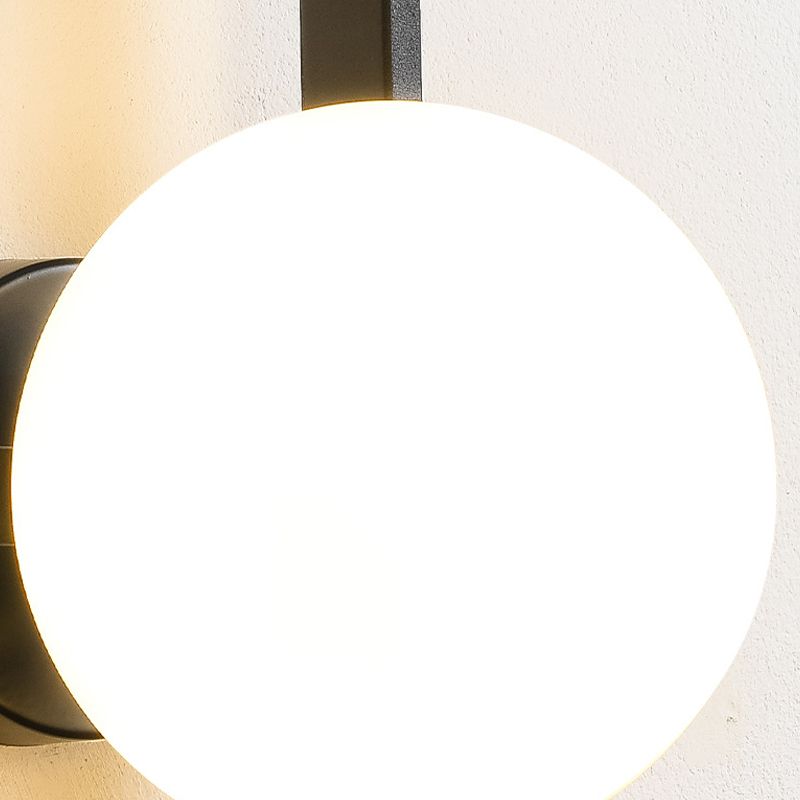 Éclair mural de la teinte en verre style moderne à 1 lumière luminaire mural