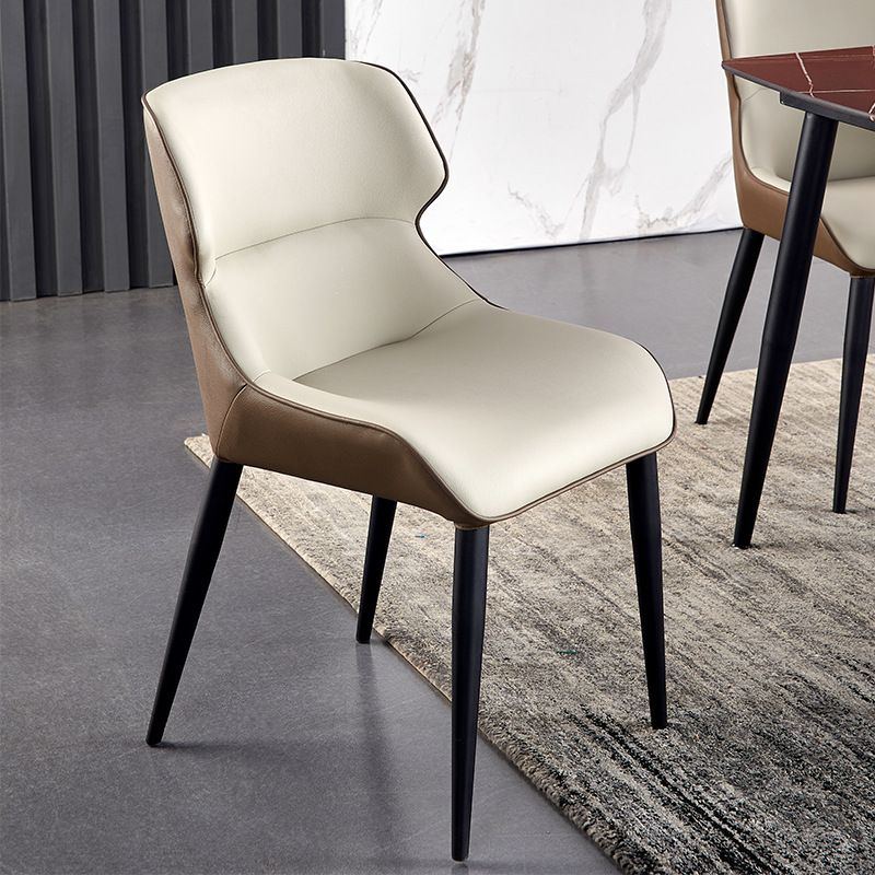 Zeitgenössischer Konferenzraum Wingback Seitenstuhl Orange Leder Essstuhl