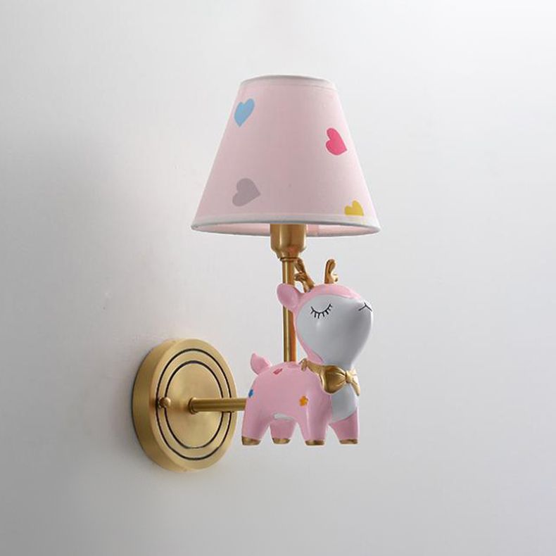 Geometrische wandwandeling Kinderstijl Metalen wandmontage Lichtmontage met stofschaduw