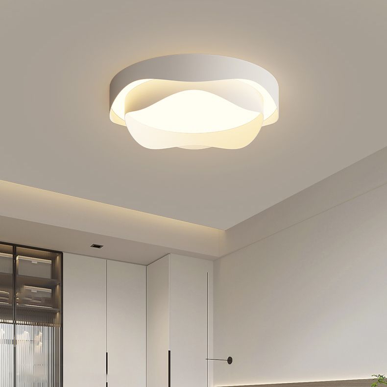 Modern Metal Flush Mount Flower Shape LED Ceiling Light with Acrylic Shade for Living Room