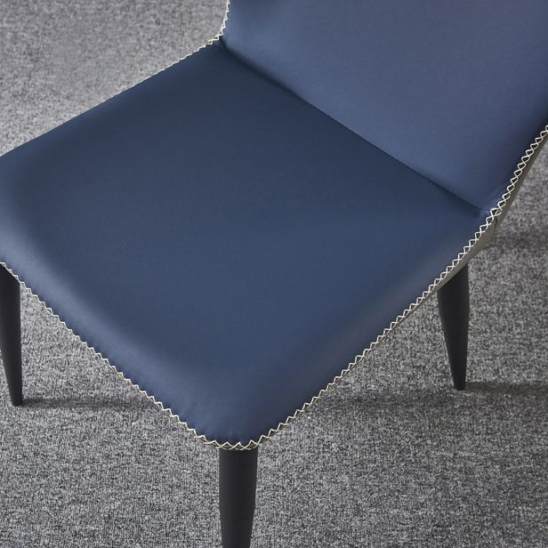 Sillas laterales sin brazos de comedor de cuero con respaldo de estilo industrial (juego de 4)