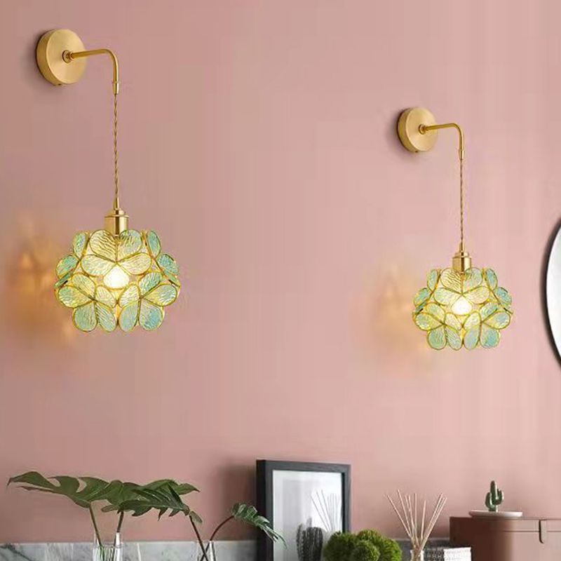 Modern Metal Wall Sconce Flower Shape Vanity Lamp with Glass Shade for Bathroom