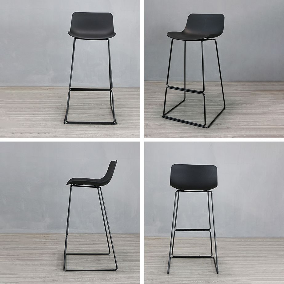 Modern Style Bar-stool Plastic Counter Bar Stool with Metal Legs for Restaurant