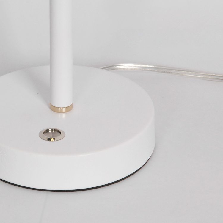 Geometrical Linear Floor Light Artistic Metal Bedroom Standing Light