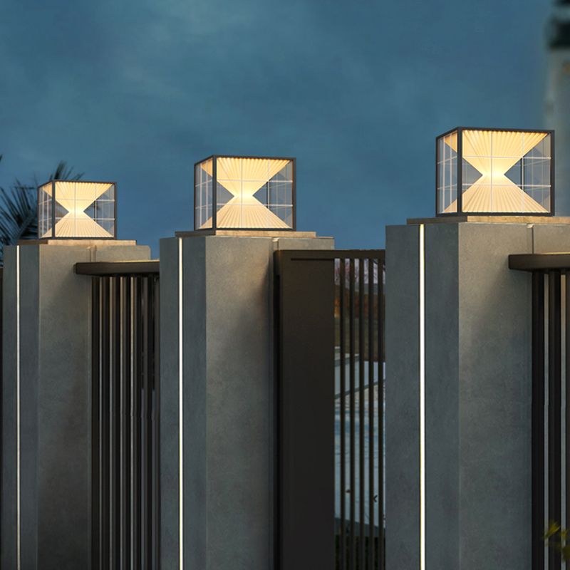 Square Shape Metal Outdoor Lamp Modern Style 1 Light Solar Pillar Light