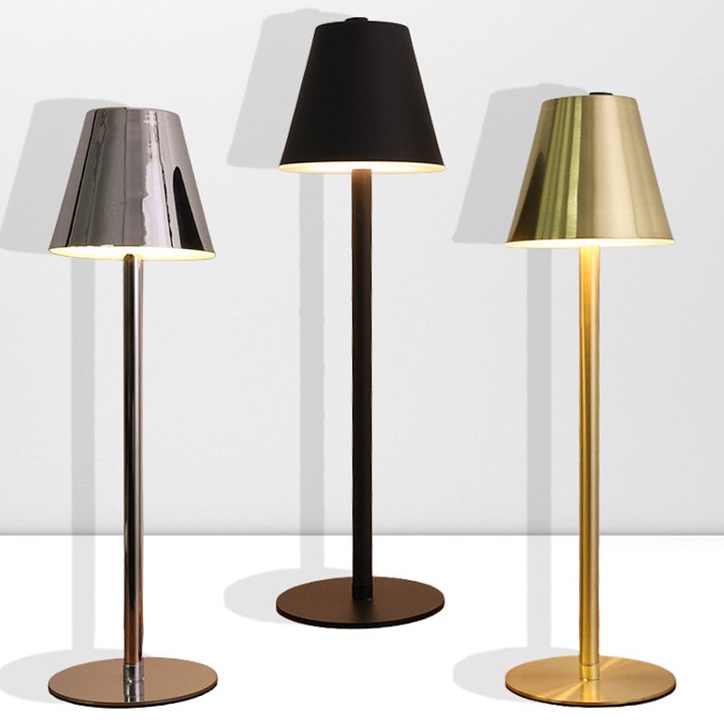 Metal Geometric Shape Table Lamp Mount Lighting Modern 1 Light Table Lamp Fixture