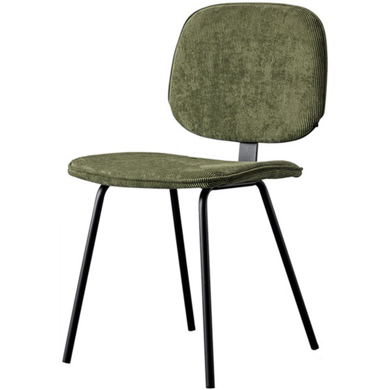 Chaise d'appoint scandinave à la maison, chaise de salle à manger rembourrée en métal à dossier ouvert