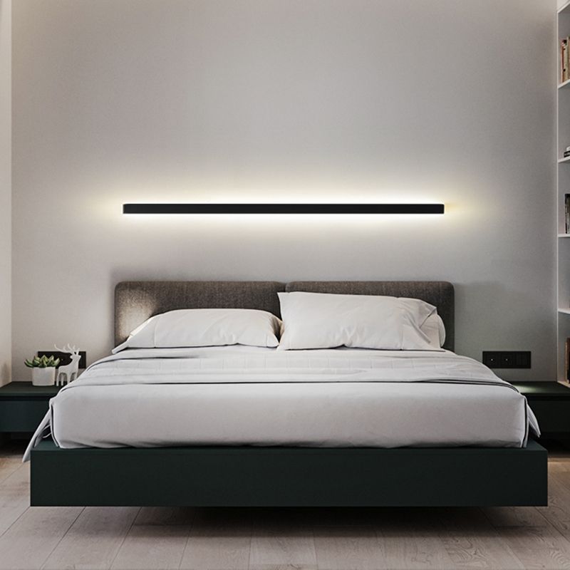 Éclairage de mur en métal linéaire