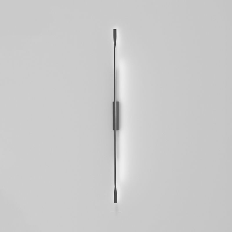 Linear Shape Metal Wall Light Modern Style Multi Lights Wall Mounted Light in Black