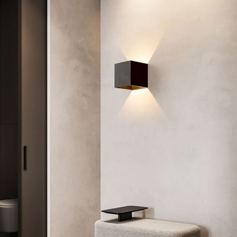 Modern Square Wall Lamp Simplicity Metal Wall Mounted Light Fixture