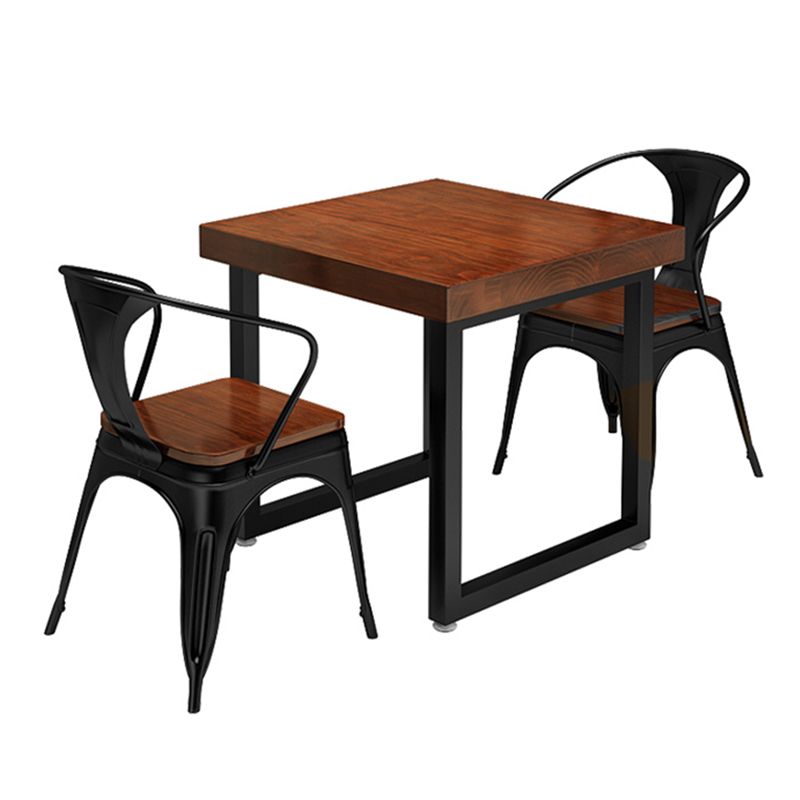 Mesa de comedor industrial de madera, mesa cuadrada marrón con base de trineo para comedor