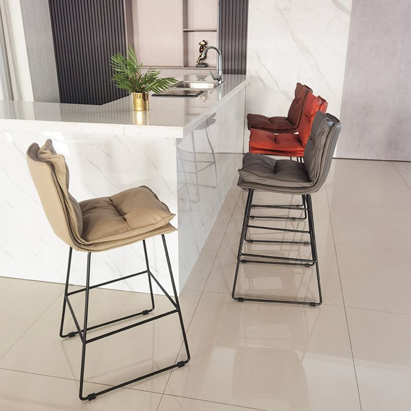 Modern Faux Leather Counter Stool Bar-height Bar Stool with Black Frame