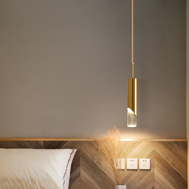 Électroplaque LED PRENDANT LED ALUMINUM Dans un style créatif moderne de style cylindroid en acrylique lampe