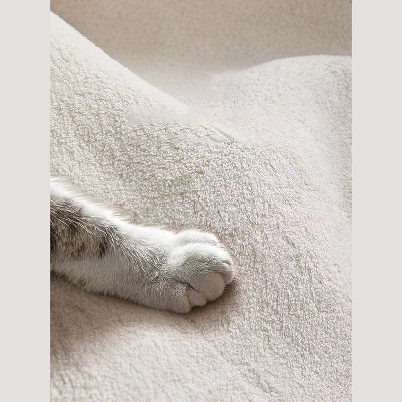 White Modern Indoor Rug Polyester Abstract Carpet Non-Split Backing Rug for Home Decoration