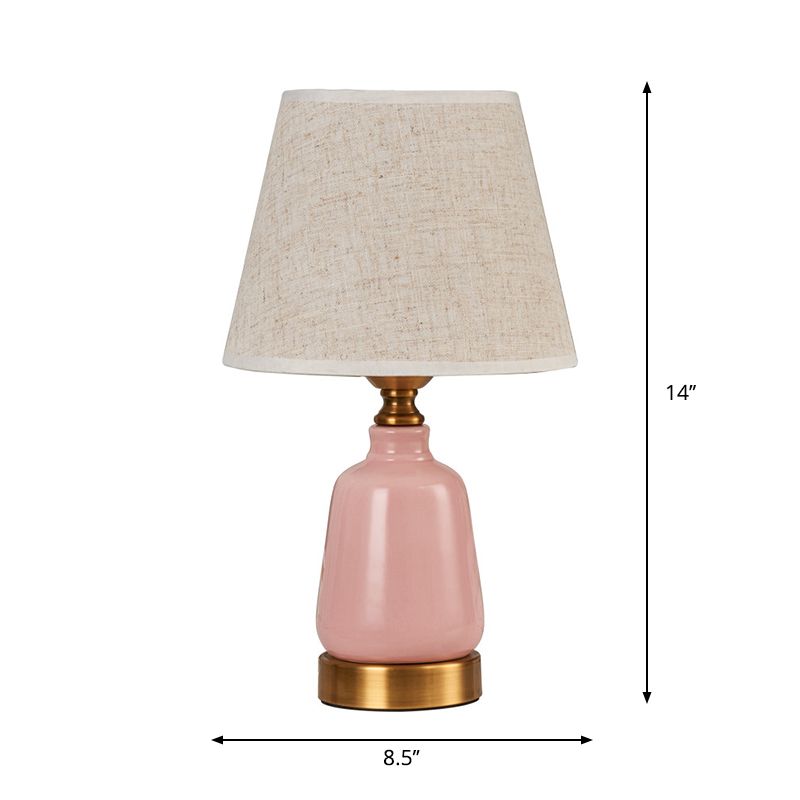 1 table de nuit de la tête de chambre à coucher lumière simple de bureau rose avec tissu plissé / nuance en tissu plissé conique