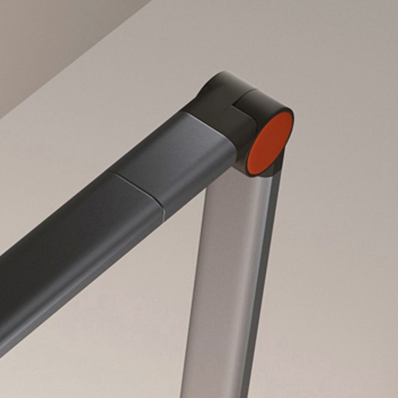 Lampada da tavolo da notte lineare stile moderno in metallo lampada da comodino singolo leggero in nero