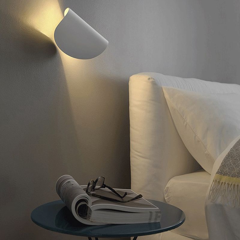 Modern Simple Iron Wall Light Arc Shape Rotatable Wall Lamp for Living Room