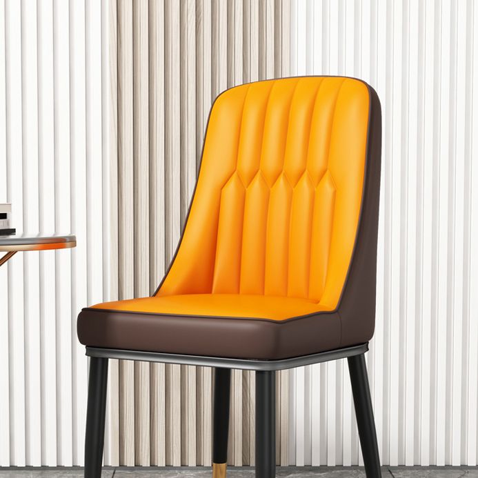 Silla auxiliar escandinava para el hogar, silla de comedor tapizada de Metal con respaldo Parsons