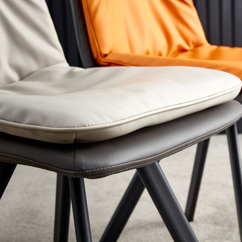 Home Industrial Side Chair Solid Back Metal Polsterte Esszimmerstuhl