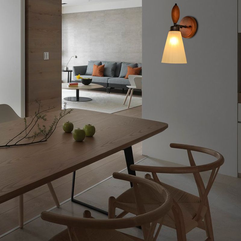 Frosted Glass Conic Wall Mounted Lamp Modern Stijlvol 1 licht roodbruine SCONCE Licht met houten achterplaat