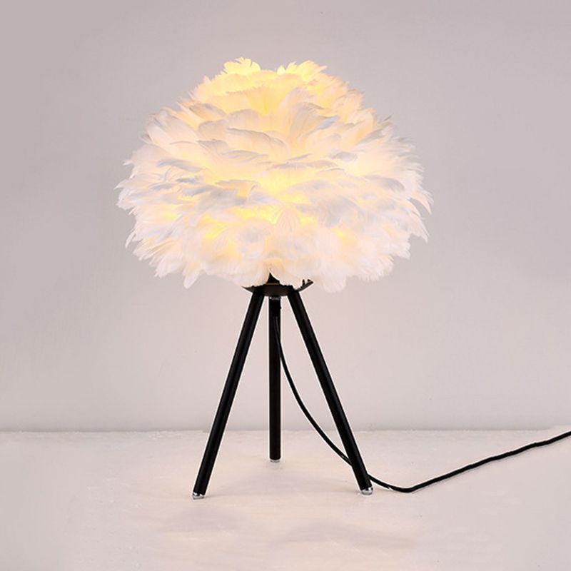 Minimalistische bolvormige nachtlampveer 1-hoofdlampje bijltafel Licht met statief