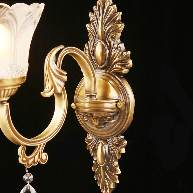 Single-bulb bloemenwand SCONCE Traditionele bronzen matwit glazen wandlampje voor gangpad