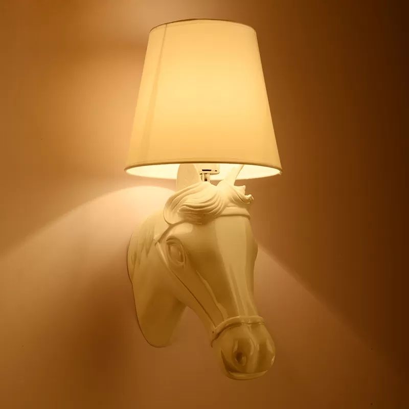 1 hoofd paardenkop wandlicht met emmer schaduw rustieke hars wandlamp in wit voor bed