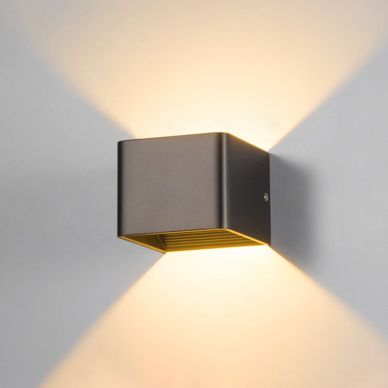 Geometric Shade Wall Lighting Modern Simple Metal Style 1 Light Wall Light