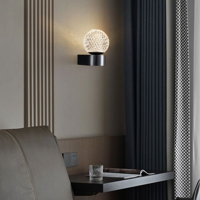 Metal Globe Sconce Light Modern 1-Light Sconce Light Fixture for Bedroom
