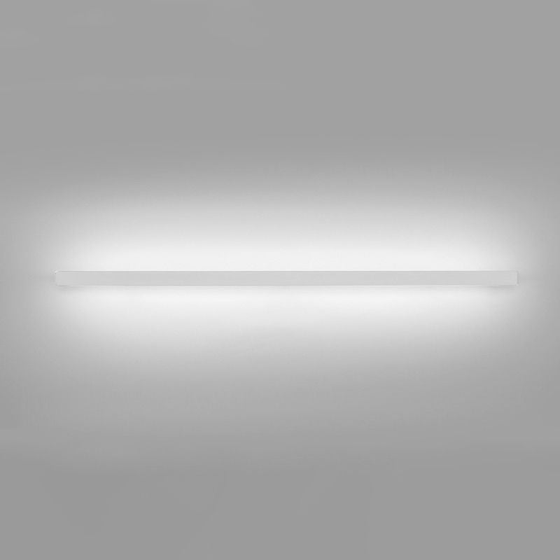 Éclairage de mur en métal linéaire