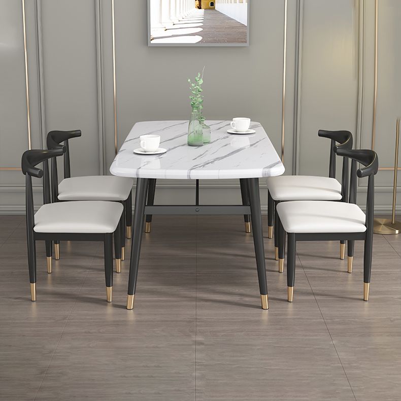 Moderne gesinterte Stein Esstischmöbel mit Rechteck -Form Dinette Set mit 4 Beintisch