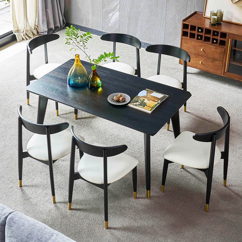 Traditional Luxury Dining Table Rectangle Solid Wood Dining Table with 4 Legs for Home