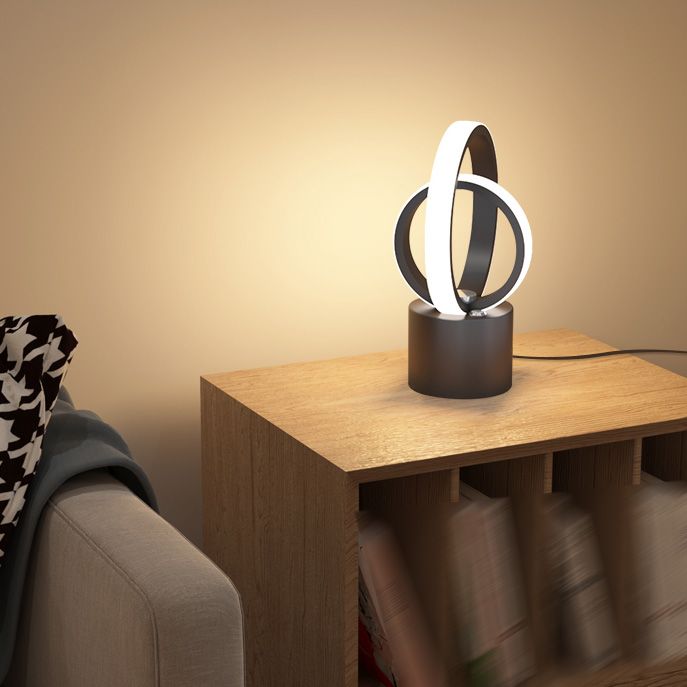 Moderner Stil Linearer Form Table Beleuchtung Metalltischlicht für Schlafzimmer
