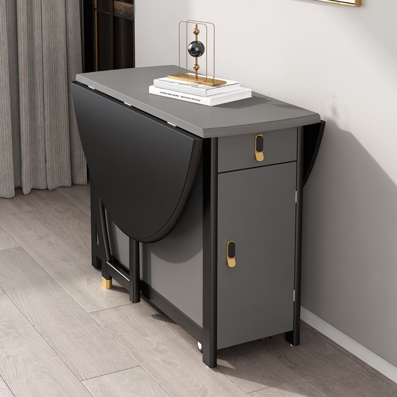 Mesa de comedor moderna de mediados de siglo