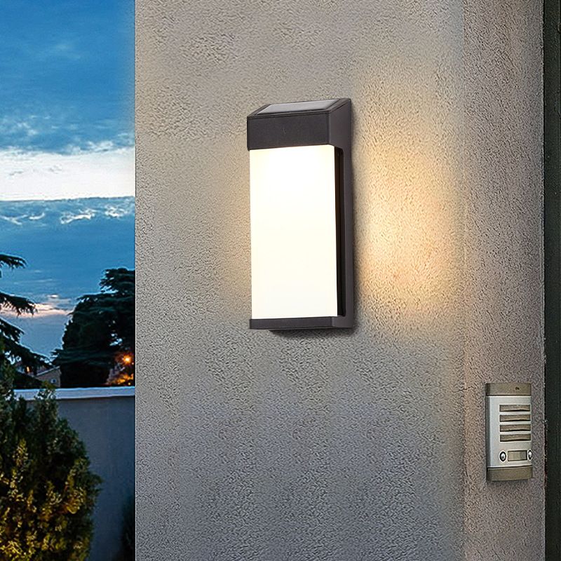 Modern Metal Wall Sconce Geometric Shape Wall Light with Silicone Shade for Living Room