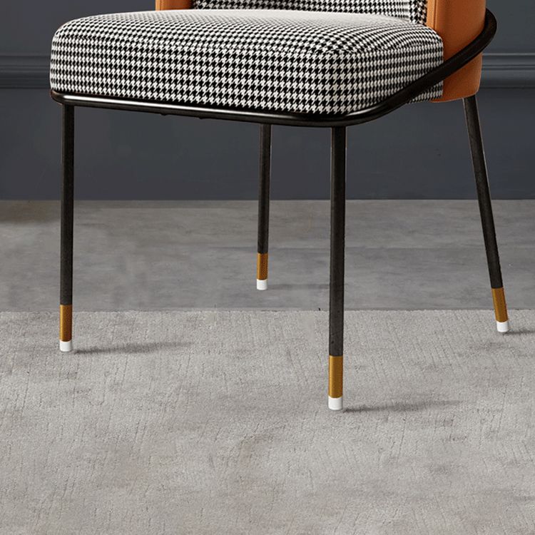 Silla de comedor de metal Glam, silla sin brazos lateral de comedor tapizada para uso en restaurantes