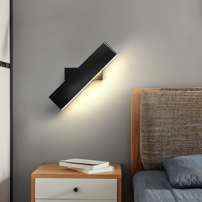 Amplia de pared de hierro forjado rectangular en una moderna lámpara de pared de macarrón de estilo minimalista con sombra acrílica