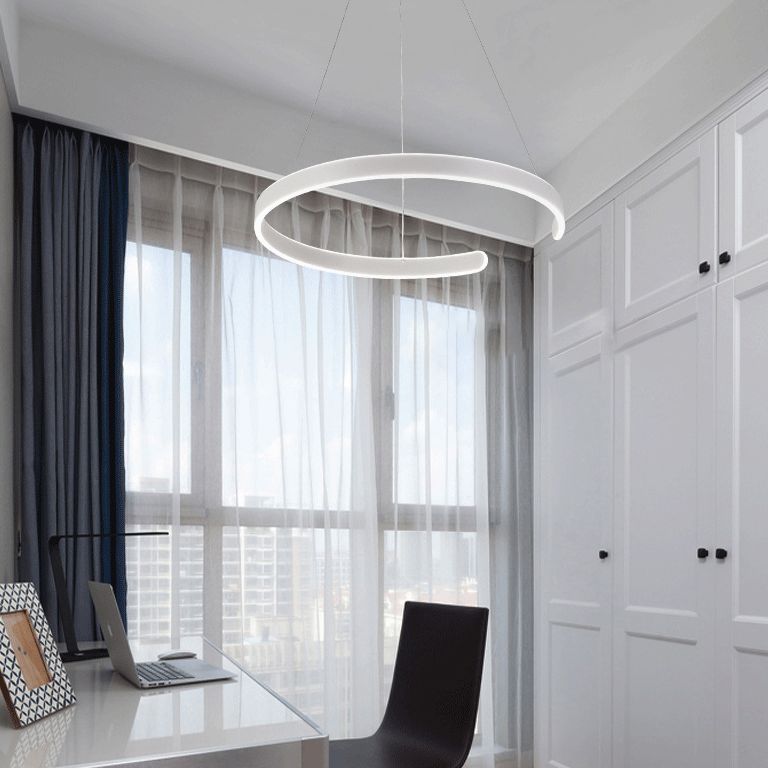 Luz de colgante de colgante de metal LED de estilo moderno de lámpara en forma de C en forma de C