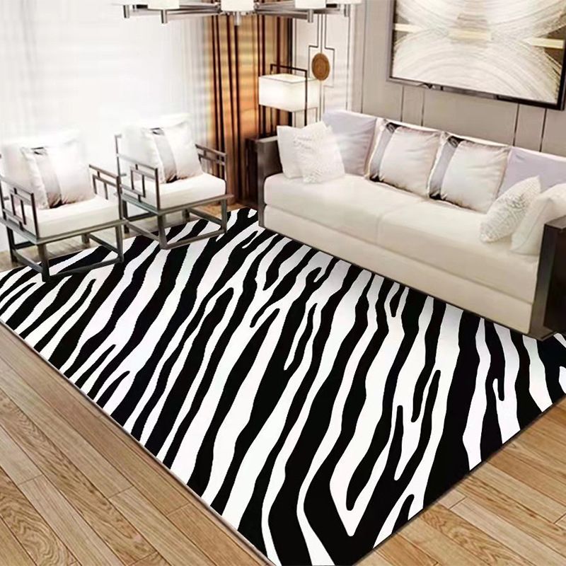 Black and White Checkerboard Rug Modern Polyester Area Carpet Indoor Rug for Room