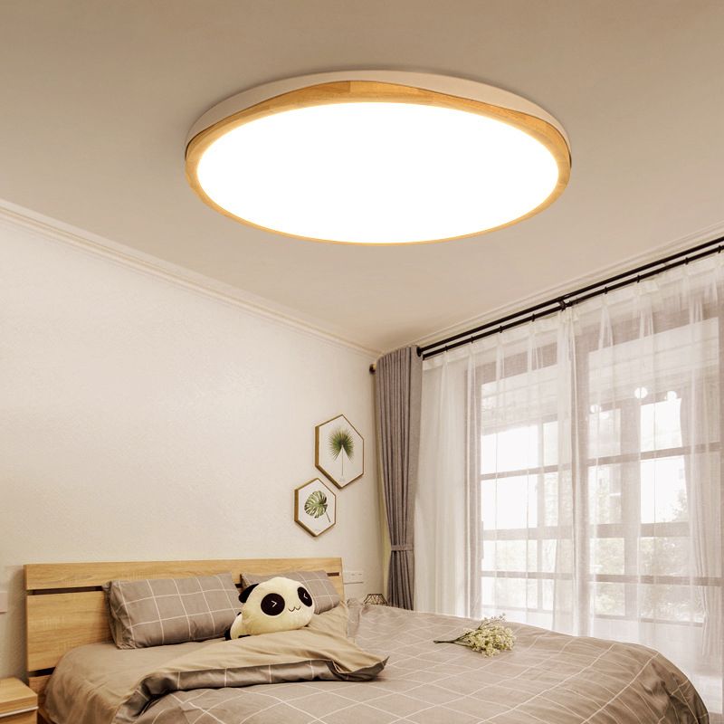 Round Flush-Mount Light Fixture Modern Wood 14"/18"/21.5" Wide LED White Close to Ceiling Lighting, White/Warm Light