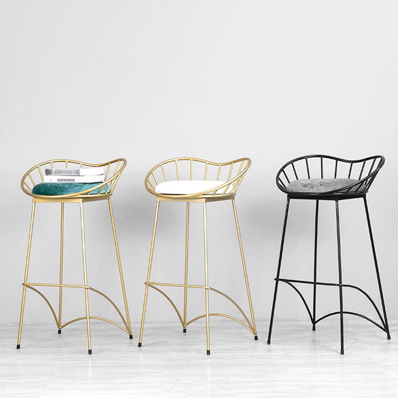 Modern Style Iron Bar Stool Low Back with Footrest Living Room Simple Bar Stool 30 Inches
